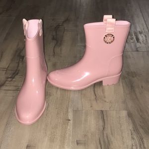 Brand new Guess pink rain boots!